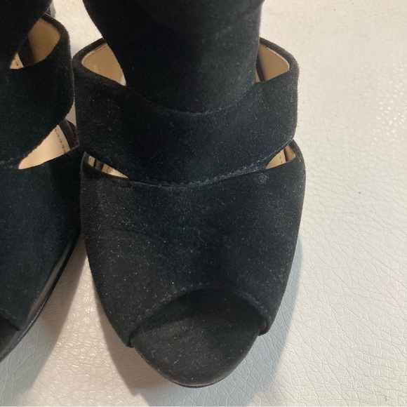 CALVIN KLEIN Sz 8.5 Patrish Peep Toe Cut Outs Heeled Suede Shooties Shoes - Picture 10 of 12